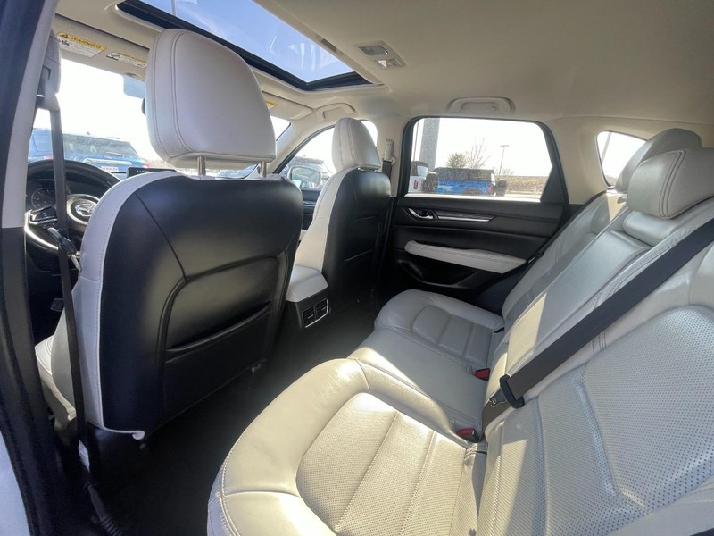 Mazda CX-5 Vehicle Image 19