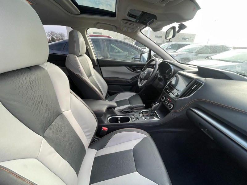 Subaru Crosstrek Vehicle Image 04