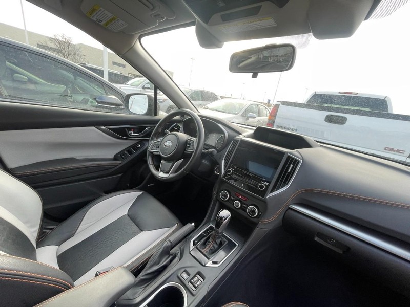 Subaru Crosstrek Vehicle Image 06