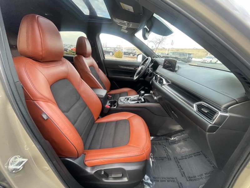 Mazda CX-5 Vehicle Image 11