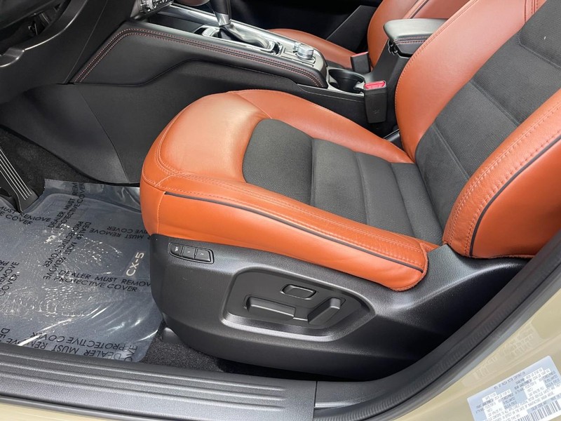 Mazda CX-5 Vehicle Image 22