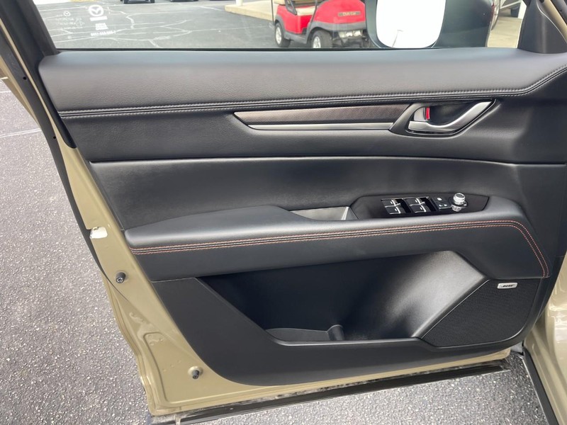 Mazda CX-5 Vehicle Image 23