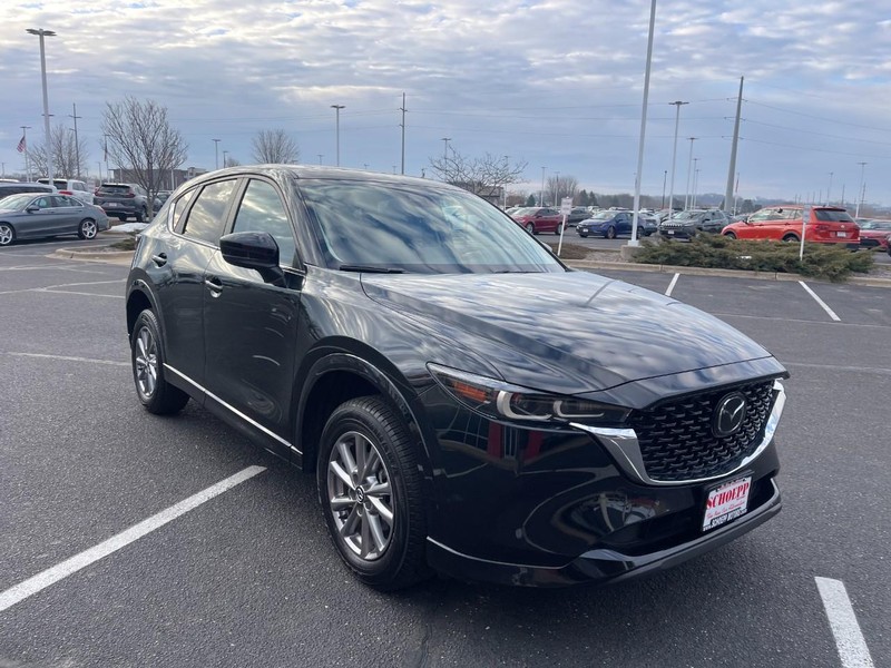 Mazda CX-5 Vehicle Image 02