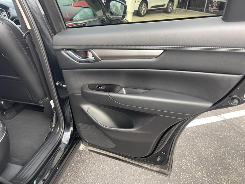 Mazda CX-5 Vehicle Image 15