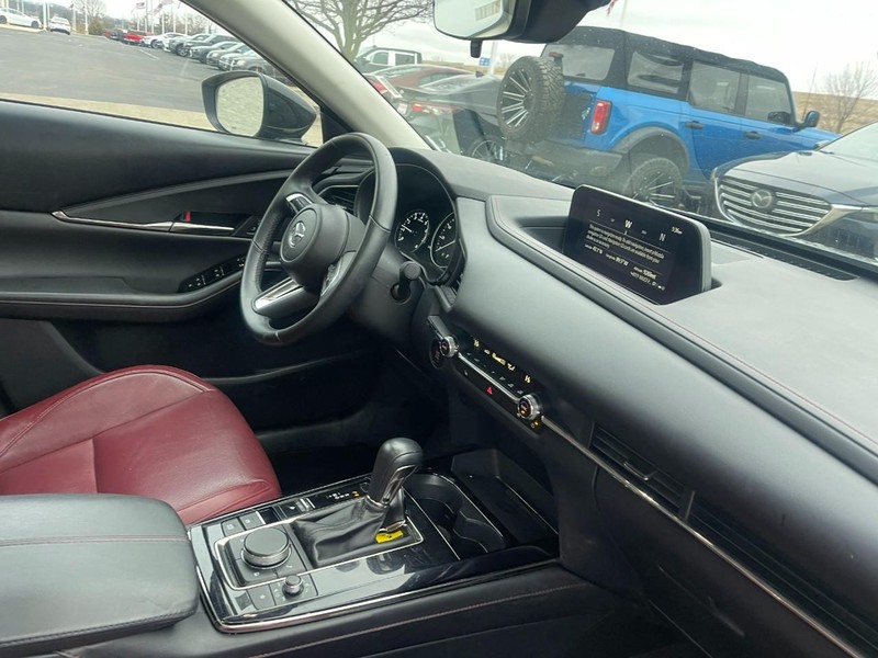 Mazda CX-30 Vehicle Image 02