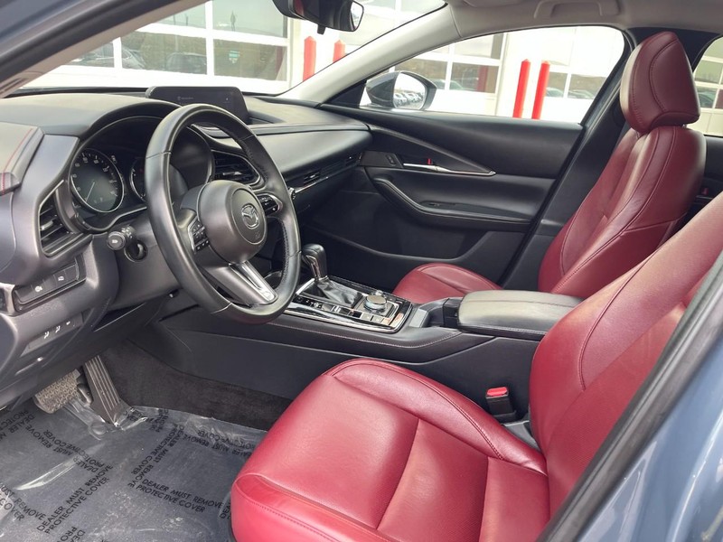 Mazda CX-30 Vehicle Image 16