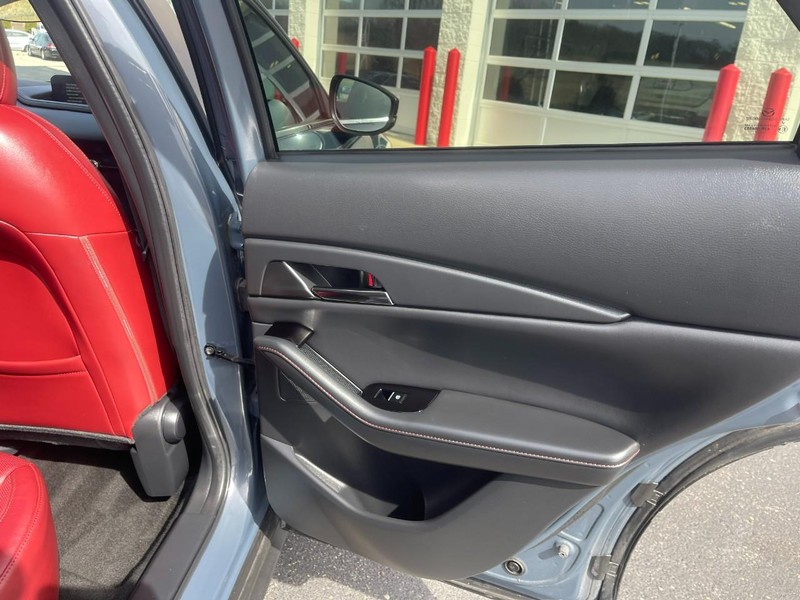 Mazda CX-30 Vehicle Image 15