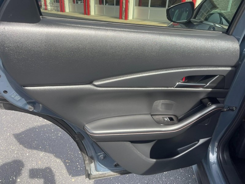 Mazda CX-30 Vehicle Image 18