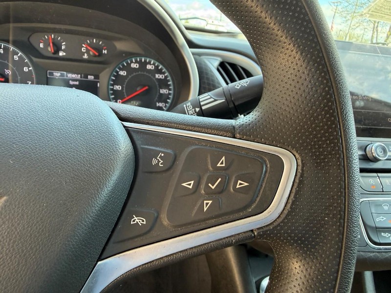 Chevrolet Malibu Vehicle Image 23