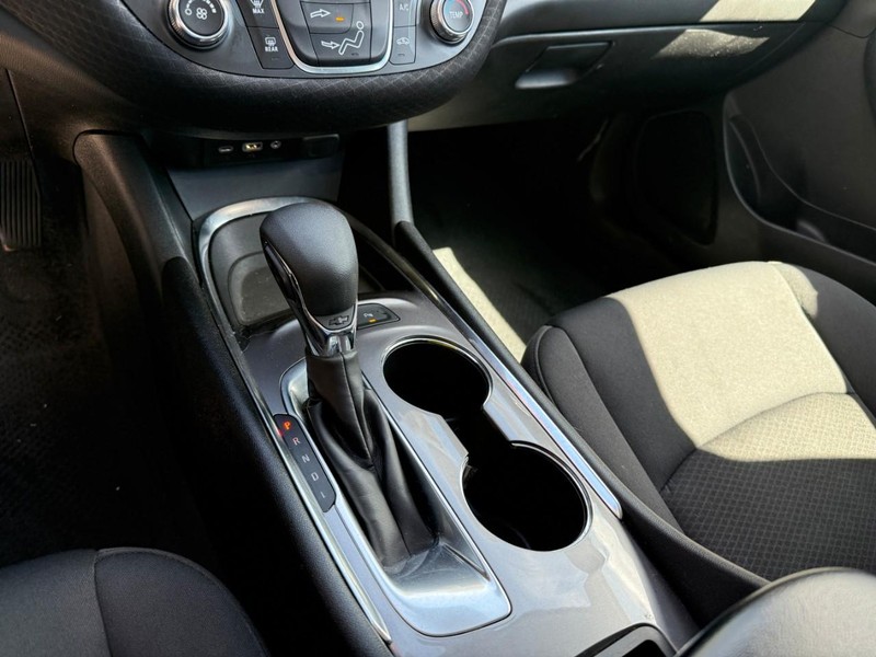 Chevrolet Malibu Vehicle Image 27