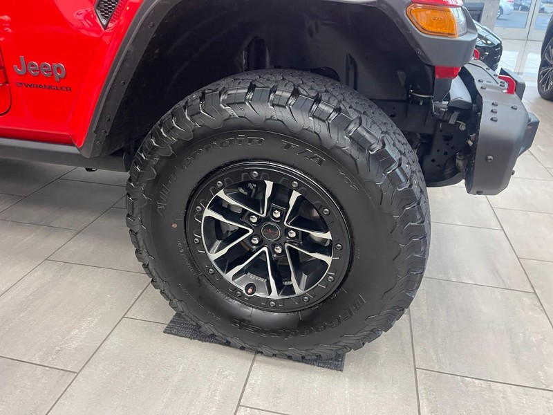 Jeep Wrangler Vehicle Image 09