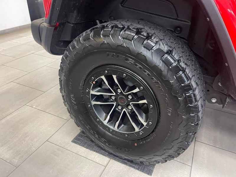 Jeep Wrangler Vehicle Image 10