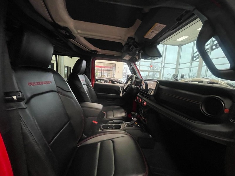 Jeep Wrangler Vehicle Image 12