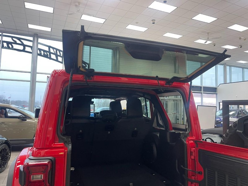 Jeep Wrangler Vehicle Image 17