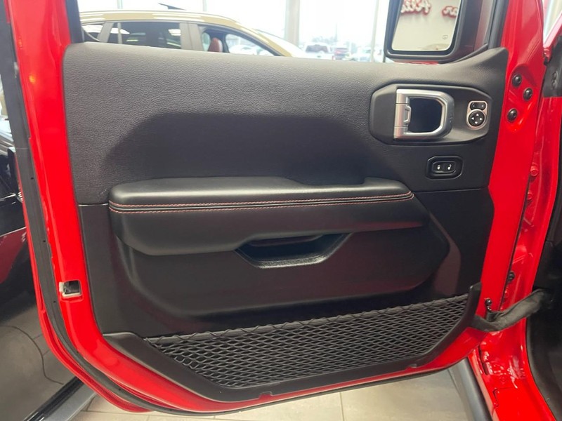 Jeep Wrangler Vehicle Image 21