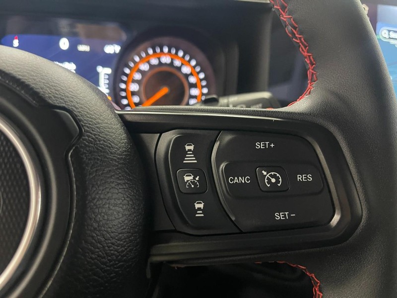 Jeep Wrangler Vehicle Image 25