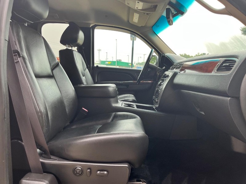 GMC Sierra 1500 Vehicle Image 11