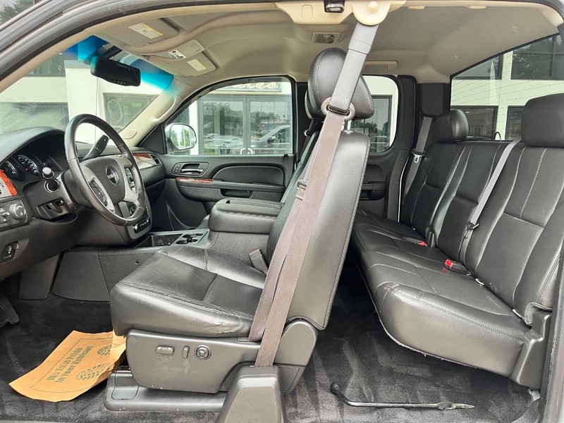 GMC Sierra 1500 Vehicle Image 15