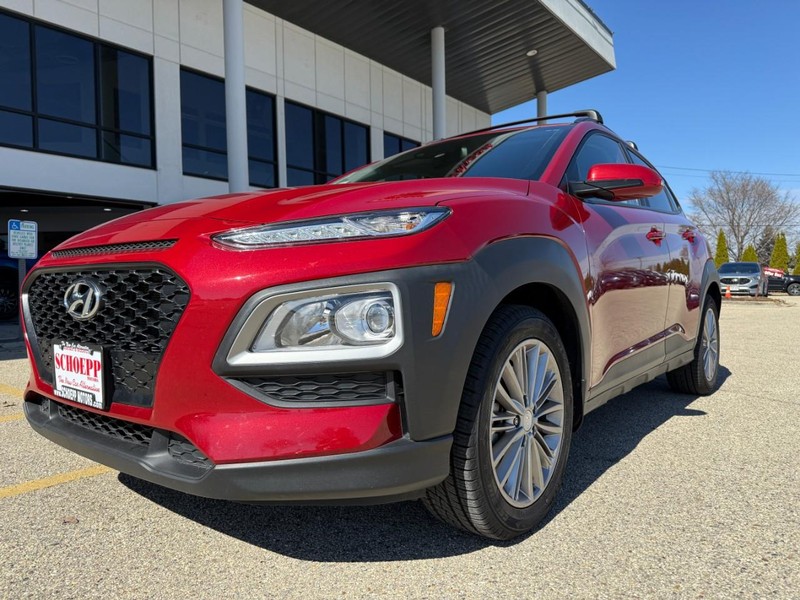 Hyundai Kona Vehicle Image 02