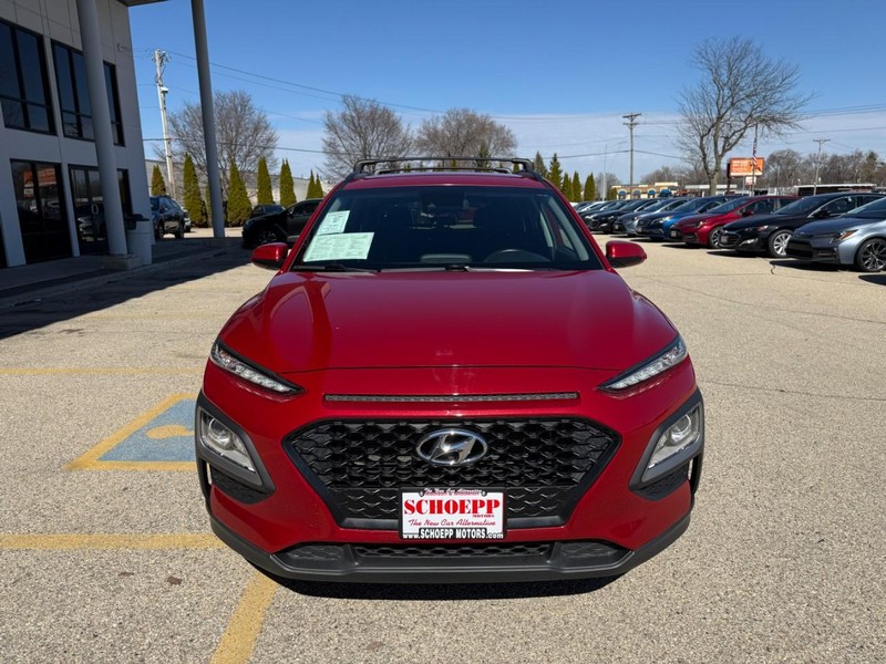 Hyundai Kona Vehicle Image 04