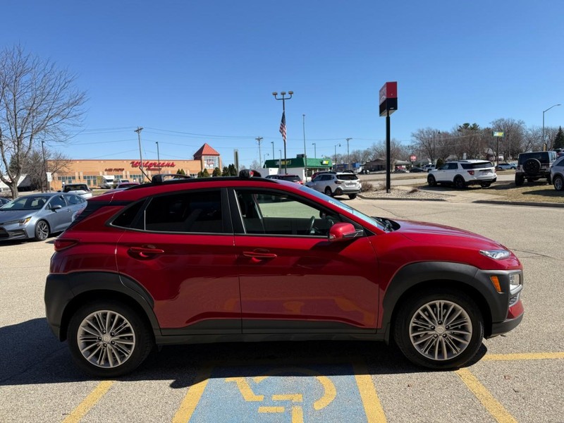 Hyundai Kona Vehicle Image 08