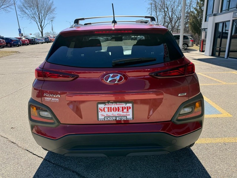 Hyundai Kona Vehicle Image 12