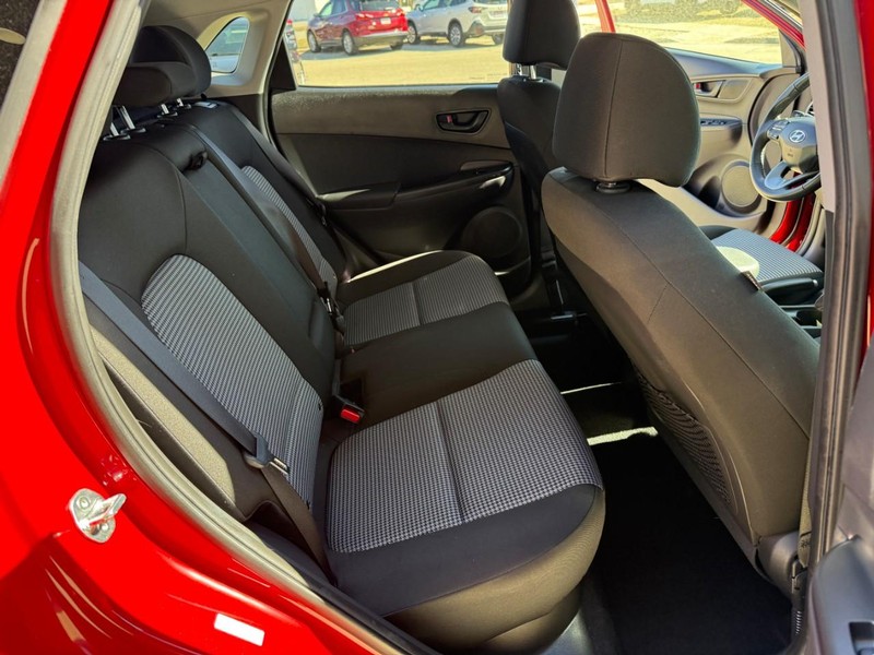 Hyundai Kona Vehicle Image 22