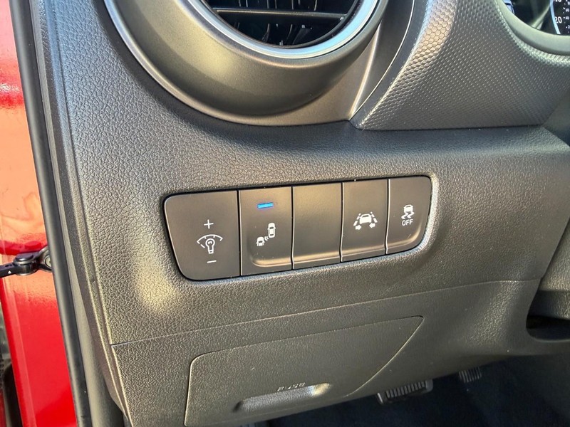 Hyundai Kona Vehicle Image 26