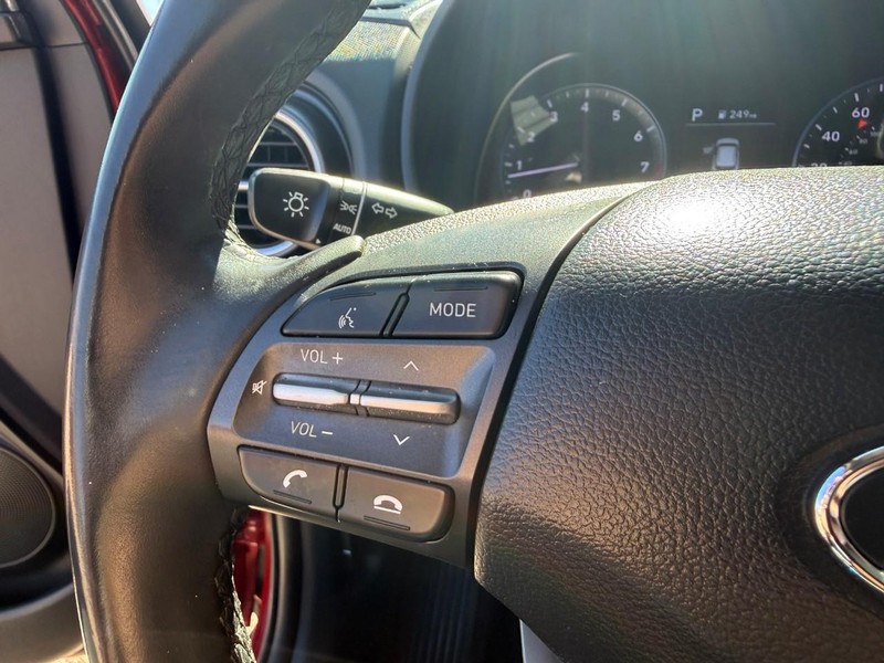 Hyundai Kona Vehicle Image 29