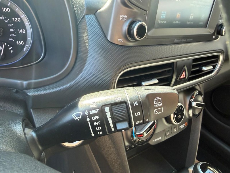 Hyundai Kona Vehicle Image 30