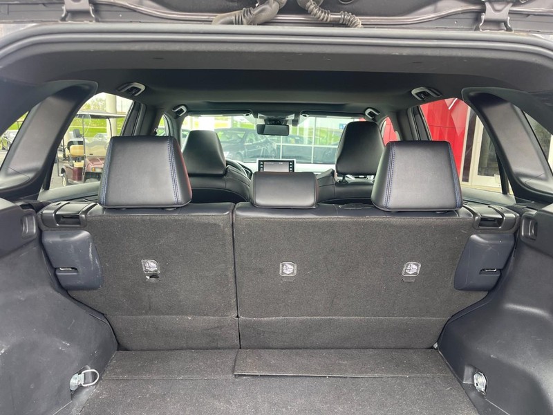 Toyota RAV4 Vehicle Image 08