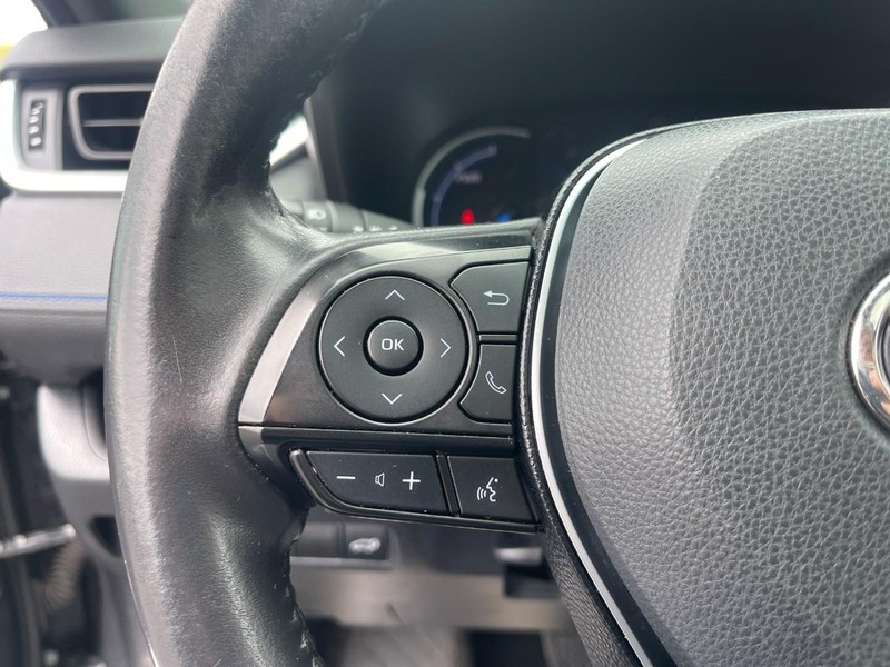 Toyota RAV4 Vehicle Image 14