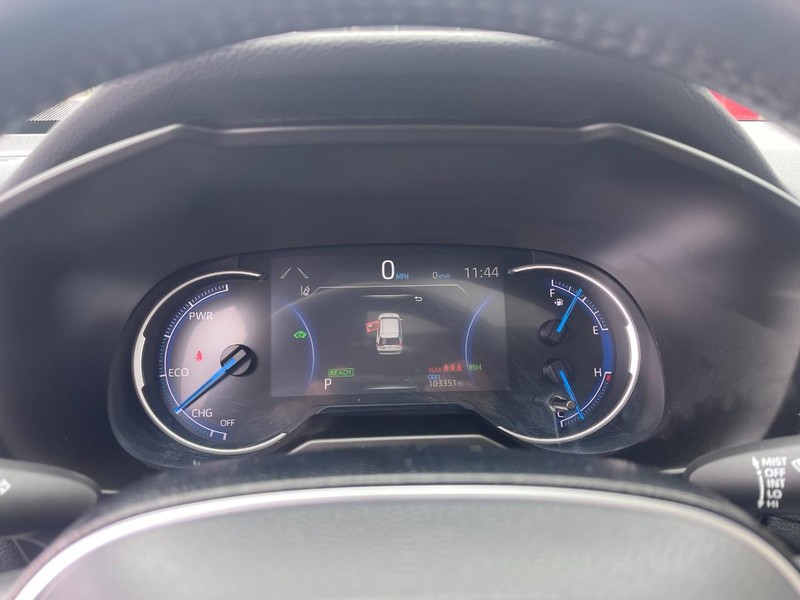 Toyota RAV4 Vehicle Image 16