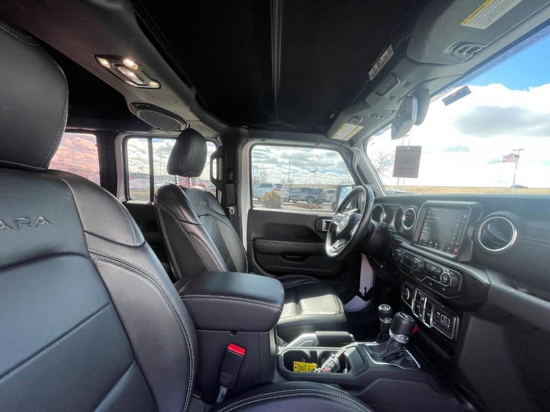 Jeep Wrangler 4xe Vehicle Image 03