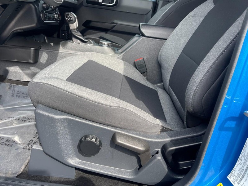 Ford Bronco Vehicle Image 19