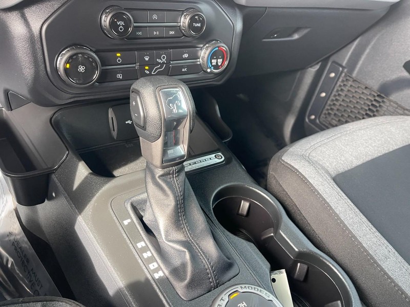 Ford Bronco Vehicle Image 26