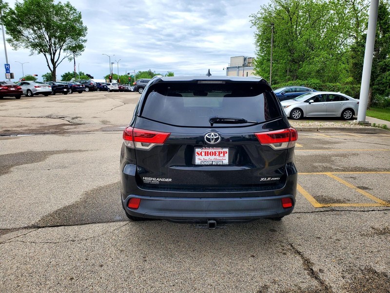 Toyota Highlander Vehicle Image 06