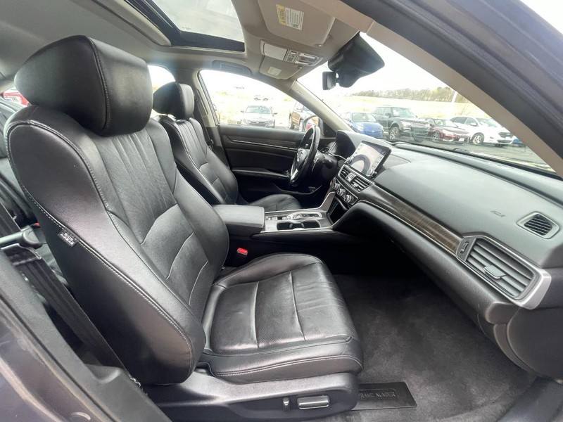 Honda Accord Hybrid Vehicle Image 11