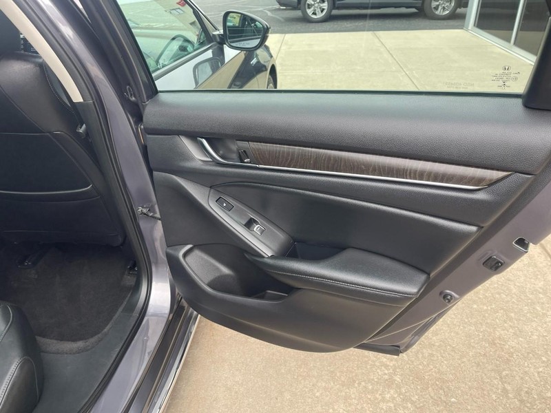 Honda Accord Hybrid Vehicle Image 15