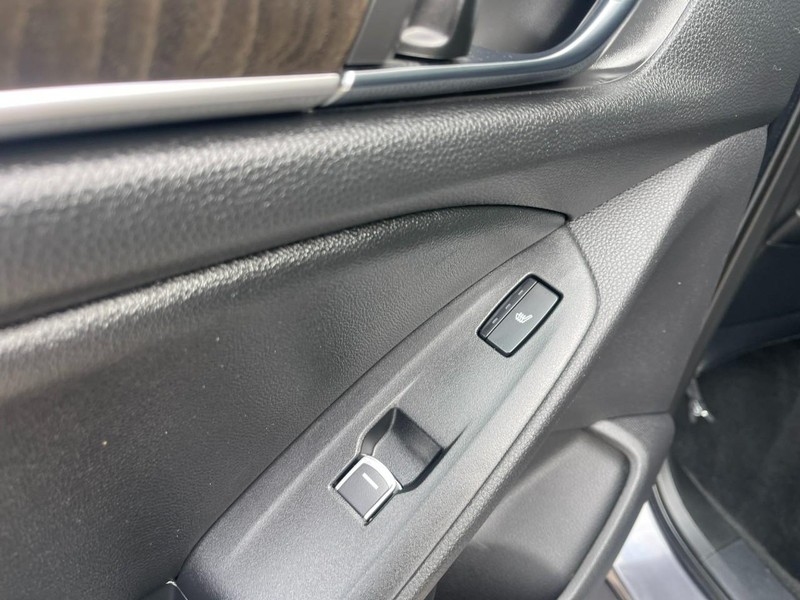 Honda Accord Hybrid Vehicle Image 19