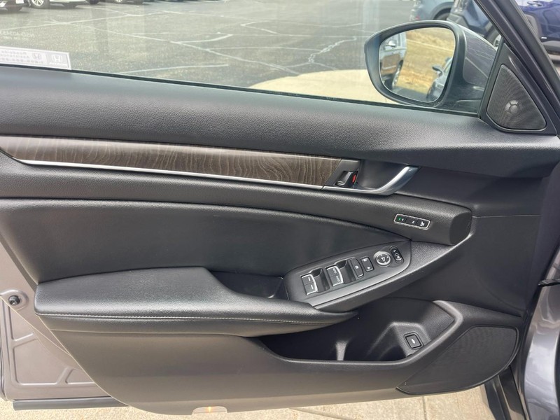 Honda Accord Hybrid Vehicle Image 22