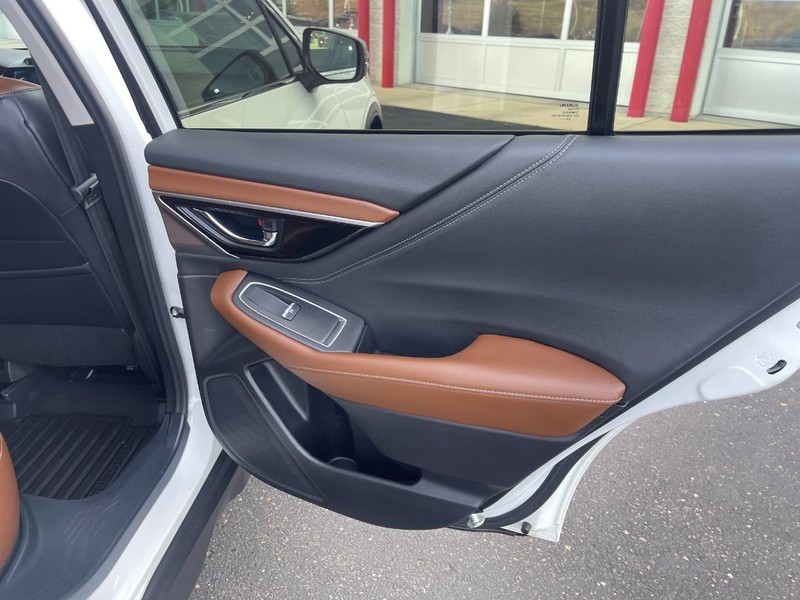 Subaru Outback Vehicle Image 18