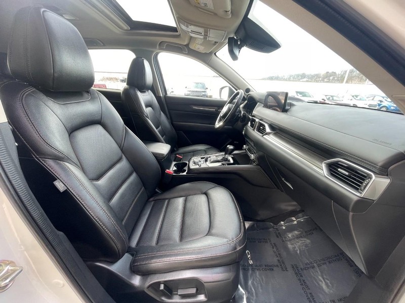 Mazda CX-5 Vehicle Image 11