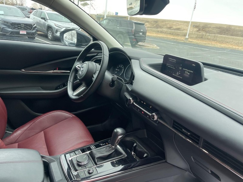 Mazda CX-30 Vehicle Image 02