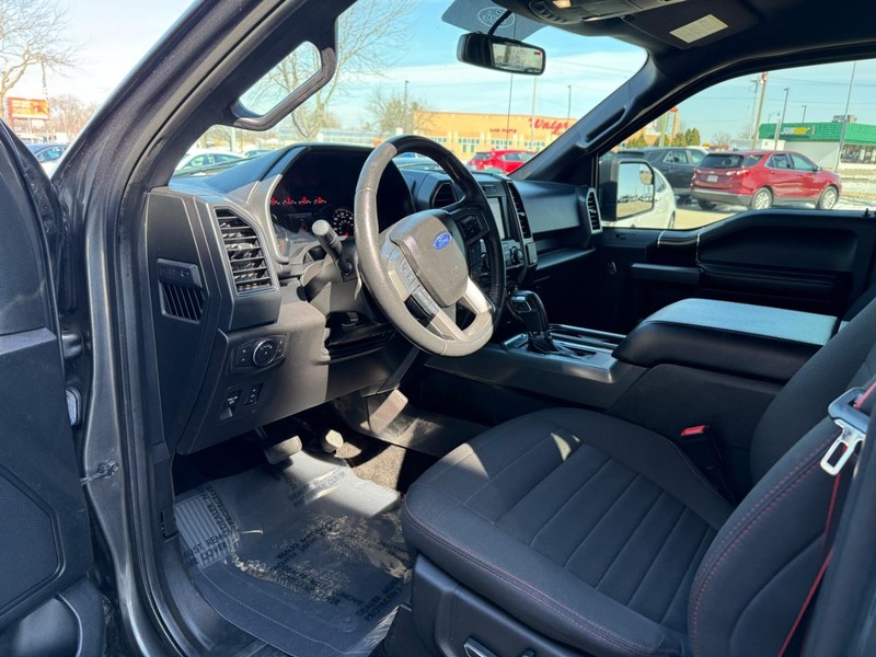 Ford F-150 Vehicle Image 16