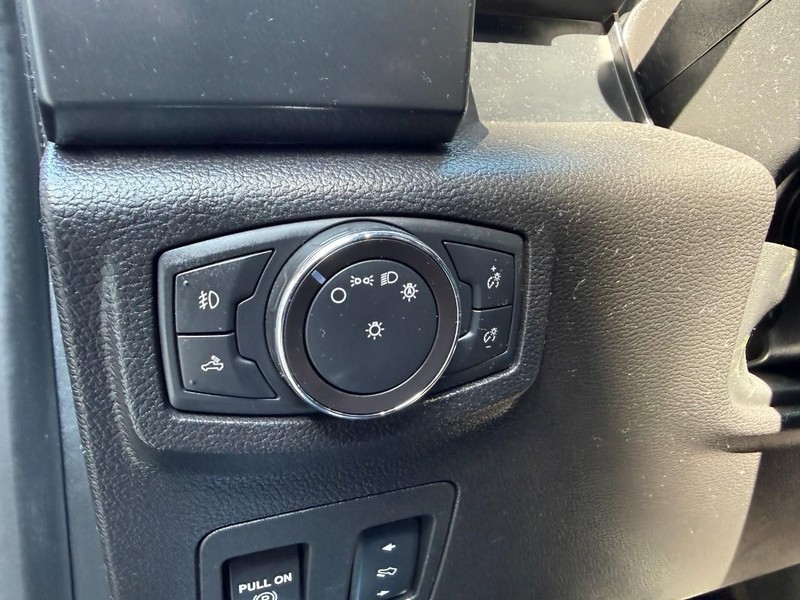 Ford F-150 Vehicle Image 24