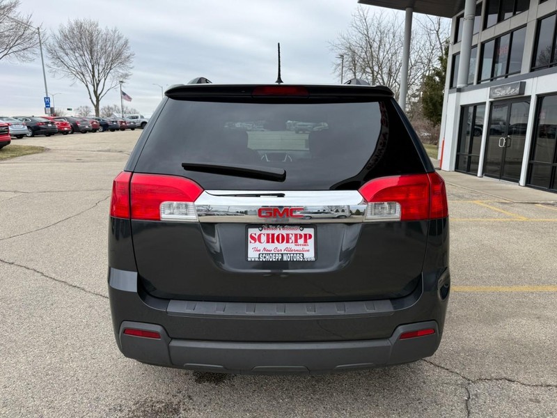 GMC Terrain Vehicle Image 10