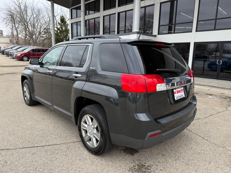 GMC Terrain Vehicle Image 11