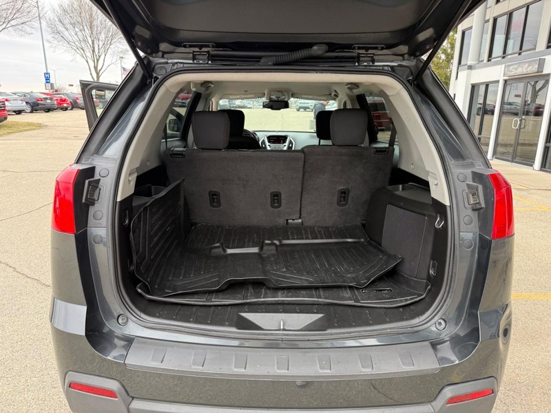 GMC Terrain Vehicle Image 17