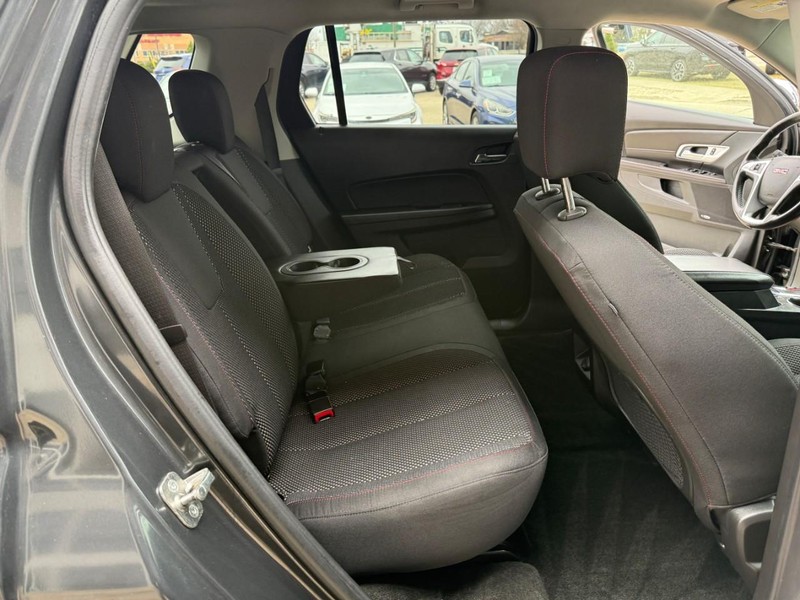 GMC Terrain Vehicle Image 18